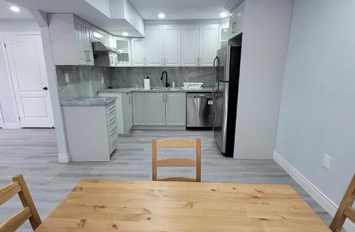 Lakeport House | Lower level in Niagara Region