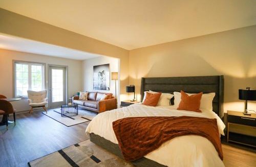 Oro-Medonte Apartment | Lower Level LuxSuite - 1min Walk from Heated Pool!