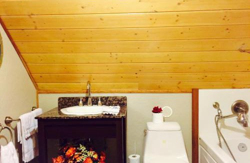 Grand Forks Bed & Breakfast | Luna Bed & Breakfast