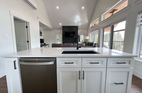 Brackley Beach House | Lupin Lodge minutes to Brackley Beach