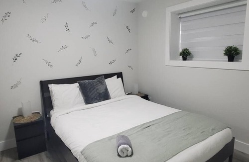 Delta Apartment | Lux Modern 2BR Radiant Suite+Free Parking