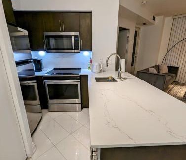 Fort York Apartment | Lux suite - City View - Steps to Rogers Centre & CN Tower