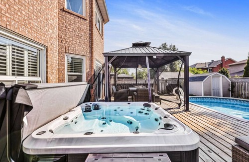 Whitby House | Luxe 4BR Retreat w/Heated Pool, Hot Tub & BBQ