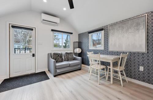 Port Dover Apartment | Luxe Lodges on Lake Erie
