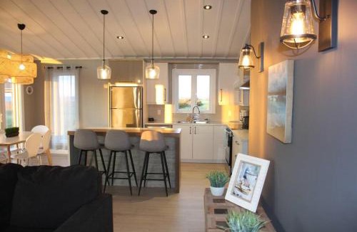 Caraquet Apartment | Luxueux chalet sur la plage - Baie des Chaleurs