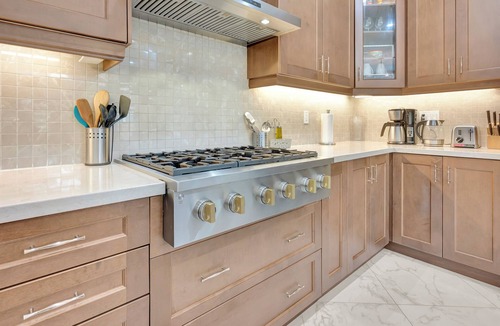 Stouffville House | Luxurious! Centrally located entire Home, Office & Wi-Fi