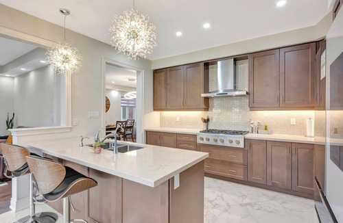 Stouffville House | Luxurious! Centrally located entire Home, Office & Wi-Fi