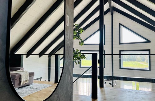Mauricie Ski Chalet | Luxurious and Private Chalet Le Million