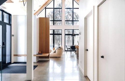 Val-des-Lacs Ski Chalet | Luxurious Forest Getaway with Spa Near Tremblant