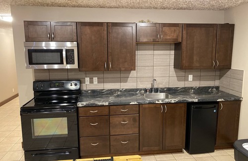 Red Deer House | Luxurious home to relax at with family and friends