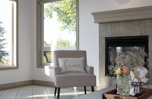 Southwest Mission House | Luxurious Kelowna Retreat - Ideal for Families, Relocation, Romantic Getaways