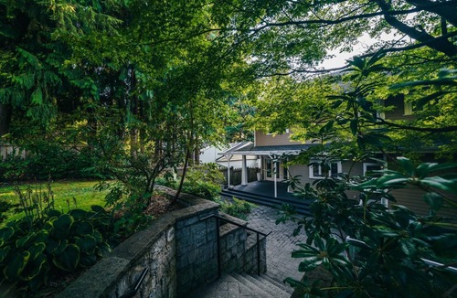 Shaughnessy House | Luxurious Mansion With Gym & HotTub - Central West Vancouver