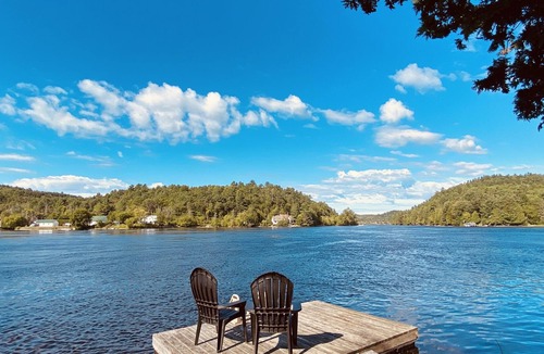 Wakefield Villa | Luxurious river cottage for peaceful retreat