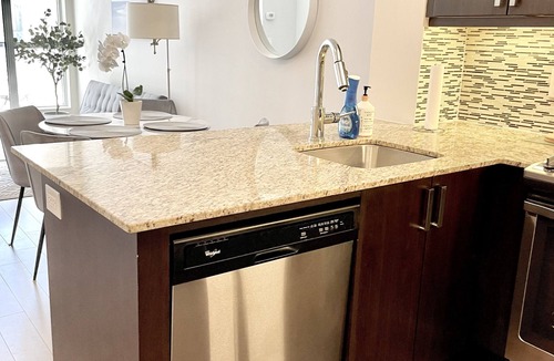 Runnymede Condo | Luxury 2-bed in Bloor West Village - Parking, Pool & steps to subway