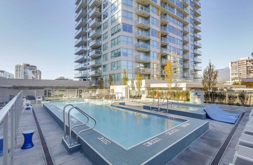 Central Lonsdale Condo | Luxury 2 Bedroom 2 Bath Condo – In the heart of North Vancouver