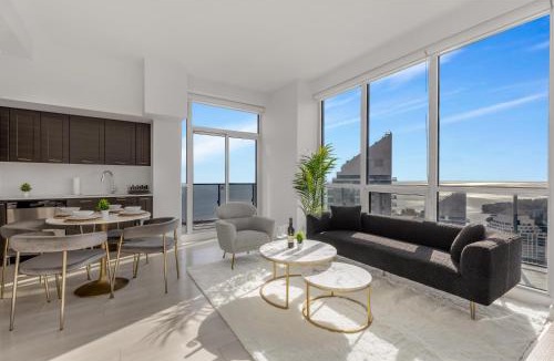 Humber Bay Apartment | *Luxury 2BR-2BA, High Floor, Unobstructed Lake View*