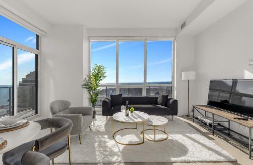 Humber Bay Apartment | *Luxury 2BR-2BA, High Floor, Unobstructed Lake View*