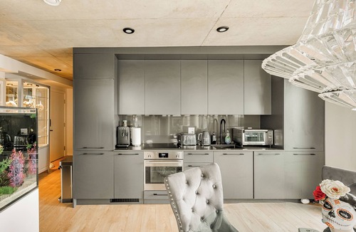 Griffintown Condo | Luxury 2BR Condo in Griffintown w/Pool and Terrace Views - LLadro House