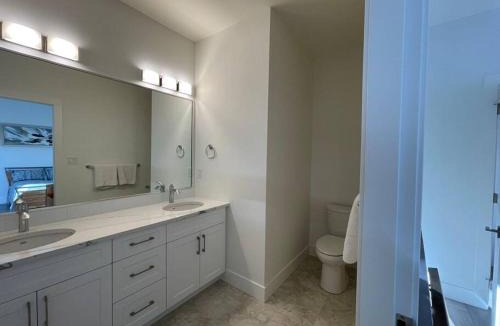Chemainus Villa | Luxury 3-Bed, 5-Bath Ocean View Vacation Home