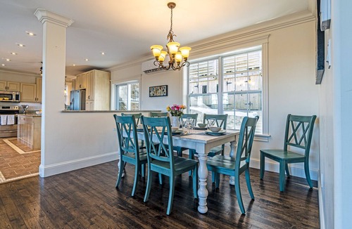 Halifax House | Luxury 3-Bedroom Furnished Home. View of NW Arm, close to DT (6-12 mos. lease)