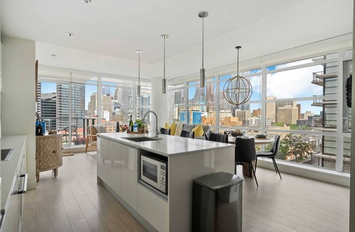 Victoria Park Condo | Luxury Awaits: "The Draper" Tower View, Banff Pass