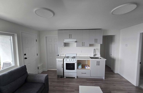 White Rock House | Luxury Beachfront Suite