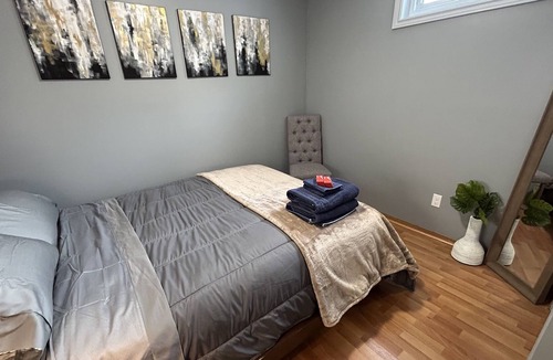 Prince Albert House | Luxury, Calm and Comfortable Suite in peaceful area.