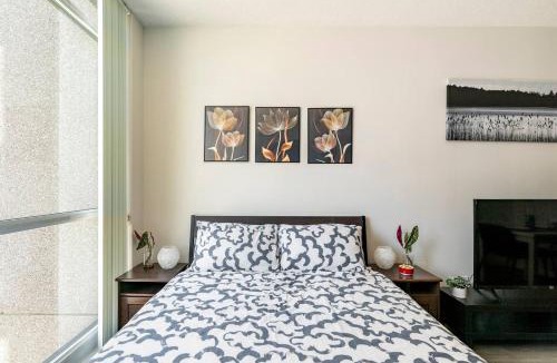 Fort York Apartment | Luxury CN Tower Suites - Save on Monthly Stays