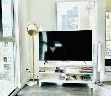 Downtown Vancouver Apartment | Luxury condo beach side Yaletown