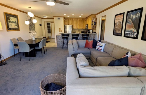 Avon Condo | Luxury Condo w/FREE WiFi, Parking, Heated Pool, Hot Tubs, Skier Shuttles