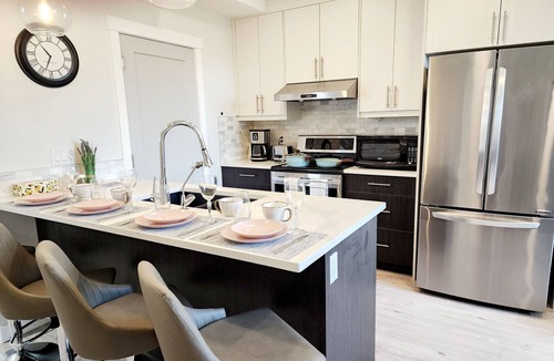 Leduc Apartment | Luxury Cozy Basement Suite separate entrance and heater. WiFi. Netflix.