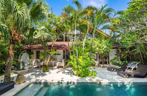 Laksmana Villa | Luxury Enclosed Villa CHARM in Seminyak - 3 min walk to the beach