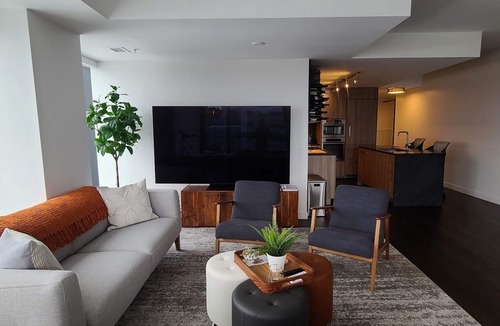 Downtown Halifax Condo | Luxury high rise condo in the centre of downtown Halifax!