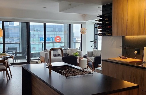 Downtown Halifax Condo | Luxury high rise condo in the centre of downtown Halifax!