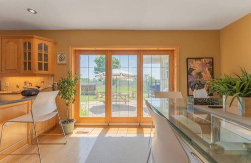 Belleville House | Luxury Hillside Farmhouse on The Bay of Quinte