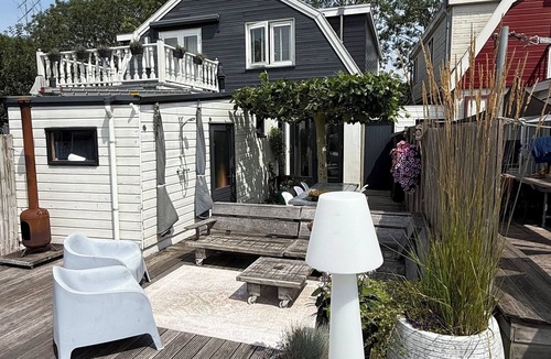 Driemond House | Luxury (holiday) home, Amsterdam, on the water incl. Use of motor sloop