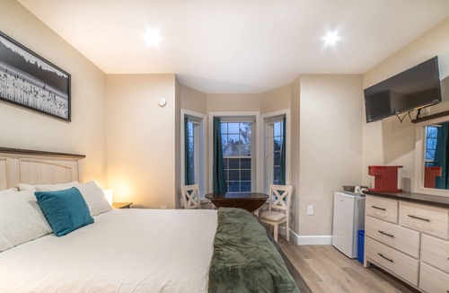 New Glasgow Bed & Breakfast | Luxury Inn - Unit 4 - Heart of New Glasgow