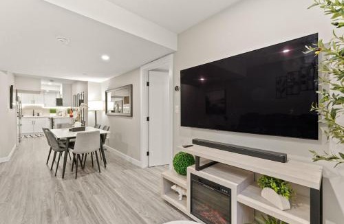 Southwest Calgary Apartment | Luxury Living Entire Suite-Private