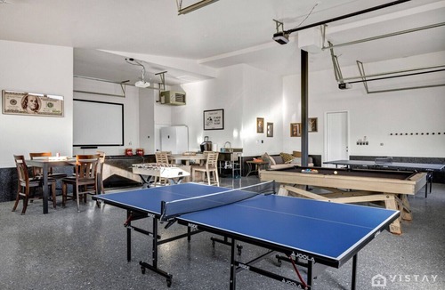 Fish Haven House | Luxury Lodge with Hot Tub, Theater & Pickleball Court