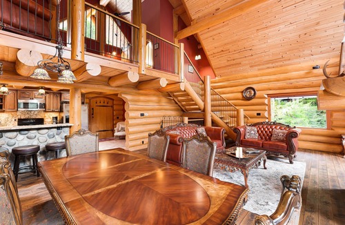 Sunshine Valley Cabin | Luxury log house in Sunshine Valley “Ravenloft”