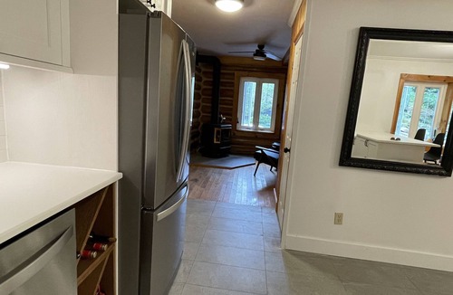 Port Sydney Cottage | Luxury log lake home in the heart of Muskoka.