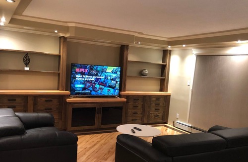 Whyte ave Condo | Luxury One Bed/Bath condo w/ parking on Whyte Ave