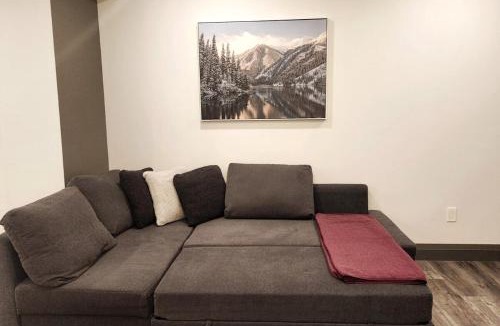 Victoria Village Apartment | Luxury Private Suite with own entrance, private bath