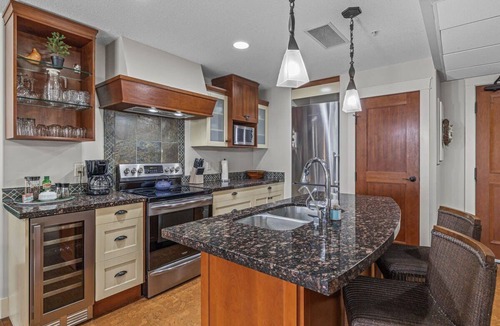 Canmore Apartment | Luxury Rockies Retreat 1BR with Views