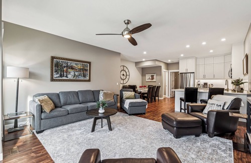 Canmore House | LUXURY SPACIOUS CANMORE HOME, GREAT VIEWS, 5,min WALK TO DOWN TOWN
