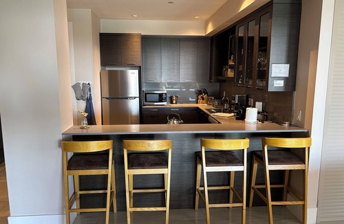 West Vancouver House | Luxury Stay in West Vancouver | Private sauna, Pool & Stunning Views