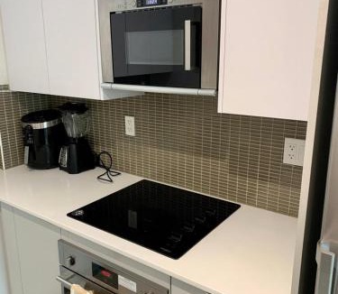 Thornhill Apartment | Luxury Suites In Good Location