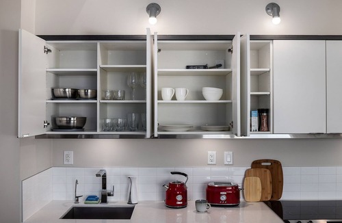 Kelowna Central Business District Condo | Luxury Top Floor 2 bdrm Condo in Downtown Kelowna