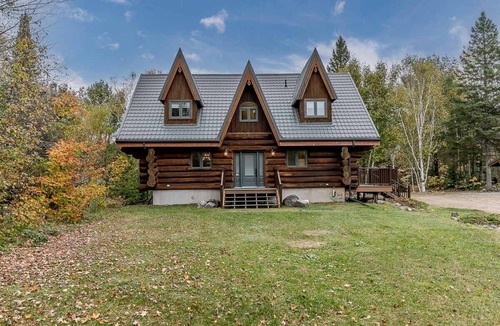 Kearney Cabin | Lynx Lake Lodge w/private beach, Sauna and ample sleeping for large groups!