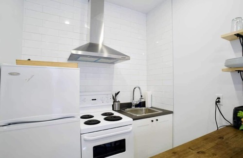 Mile End Apartment | M11 | Le Mile End - Cozy studio in MTL-3C